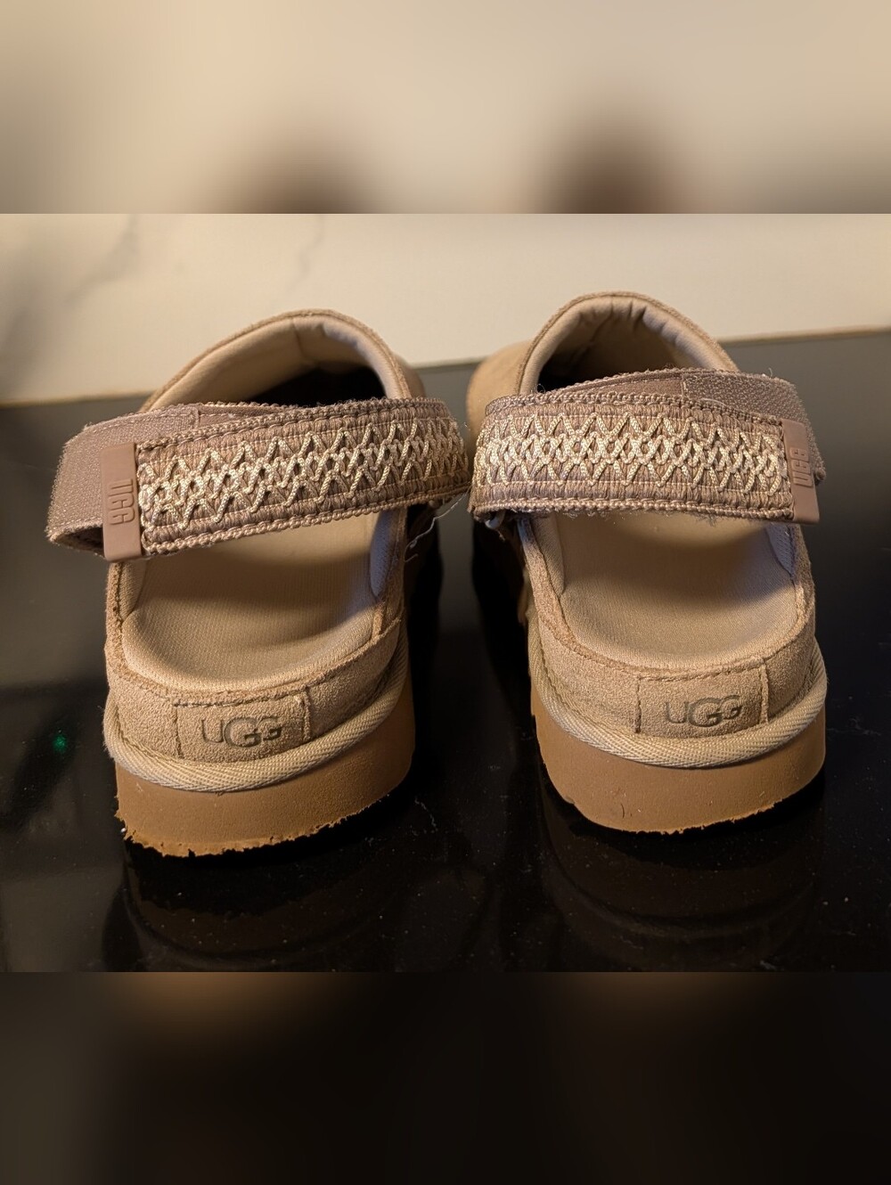 UGG Goldenstar UGGbraid Clog Chestnut  Slip-Ons Size 8 Used Great - Picture 8 of 13